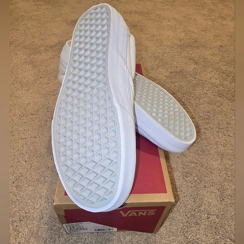 Vans Classic White Slip-On Shoes - Picture 4 of 5